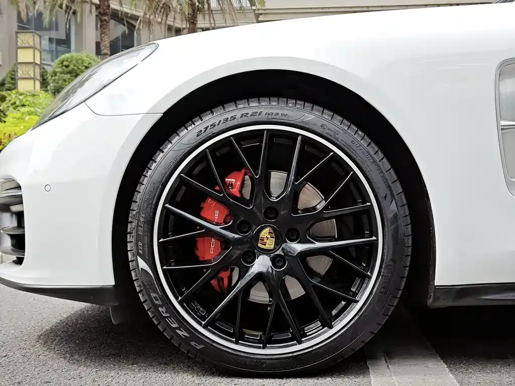 Porsche Panamera — фото 10