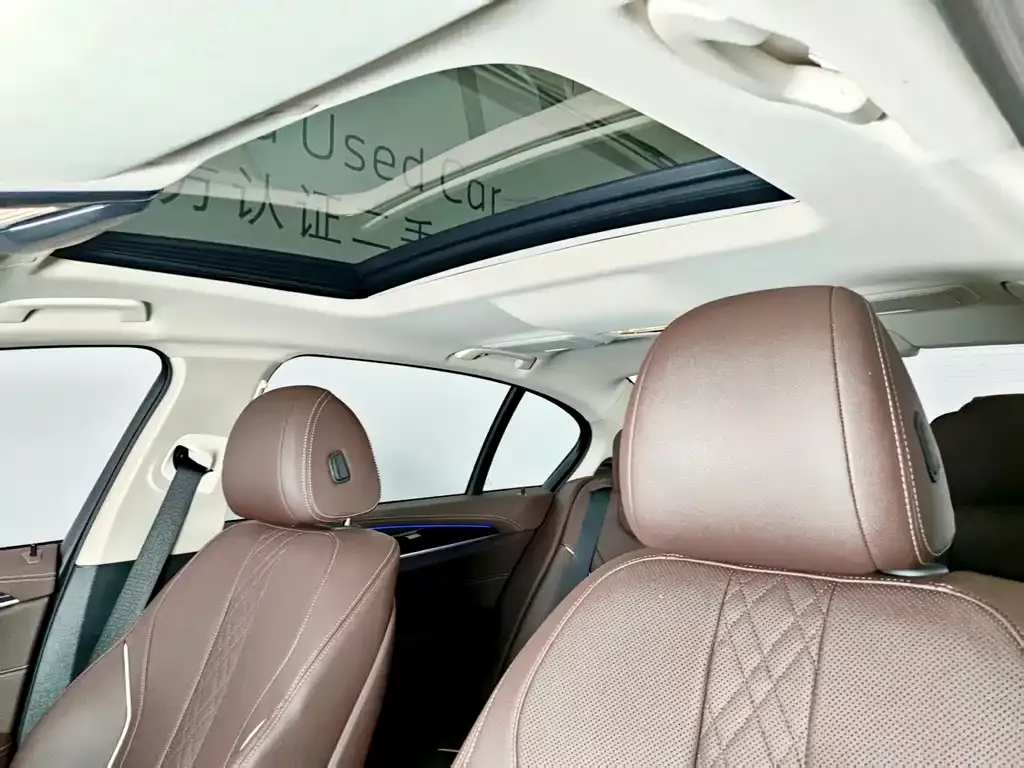 BMW 5 Series 2024 из CN, фото 8