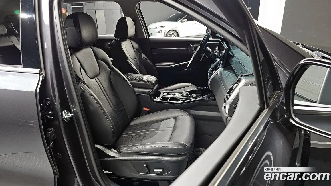 Kia Sorento — фото 7