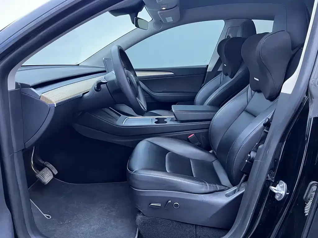 Tesla Model Y 2023 из CN, фото 7