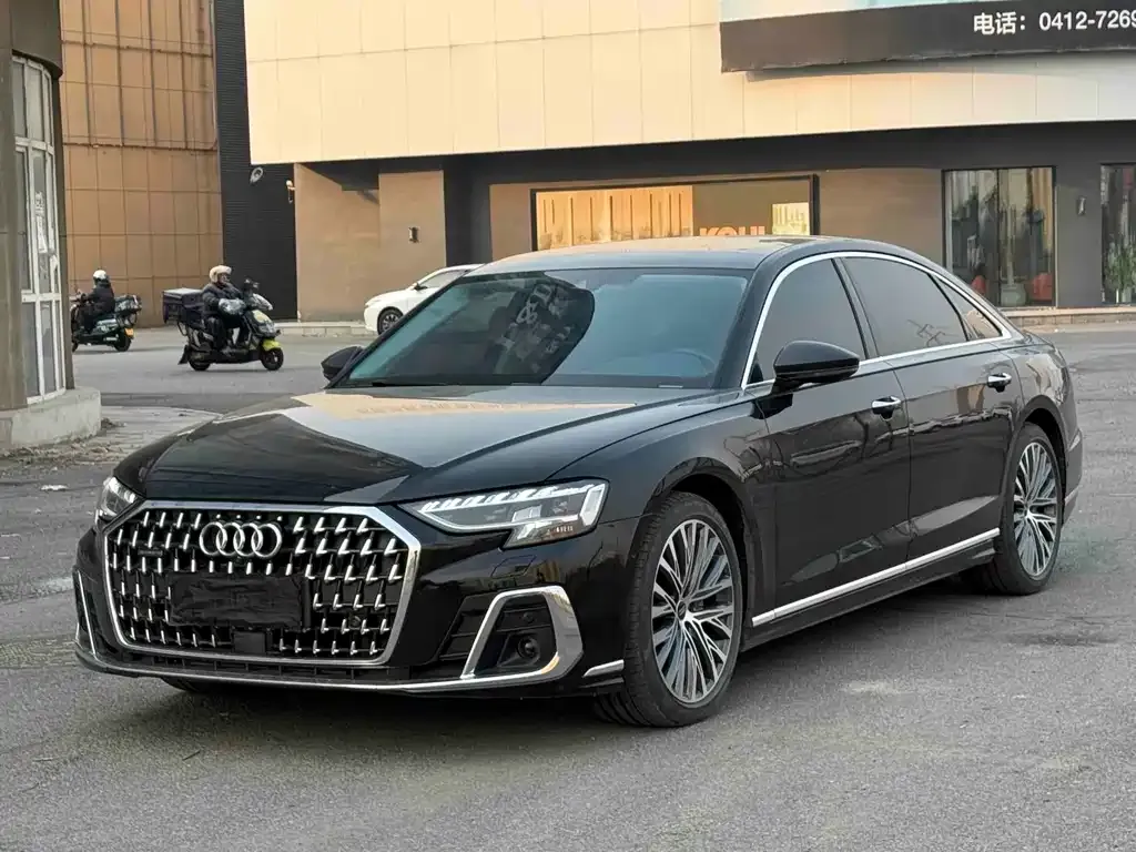 Audi A8 2022 из CN, фото 8