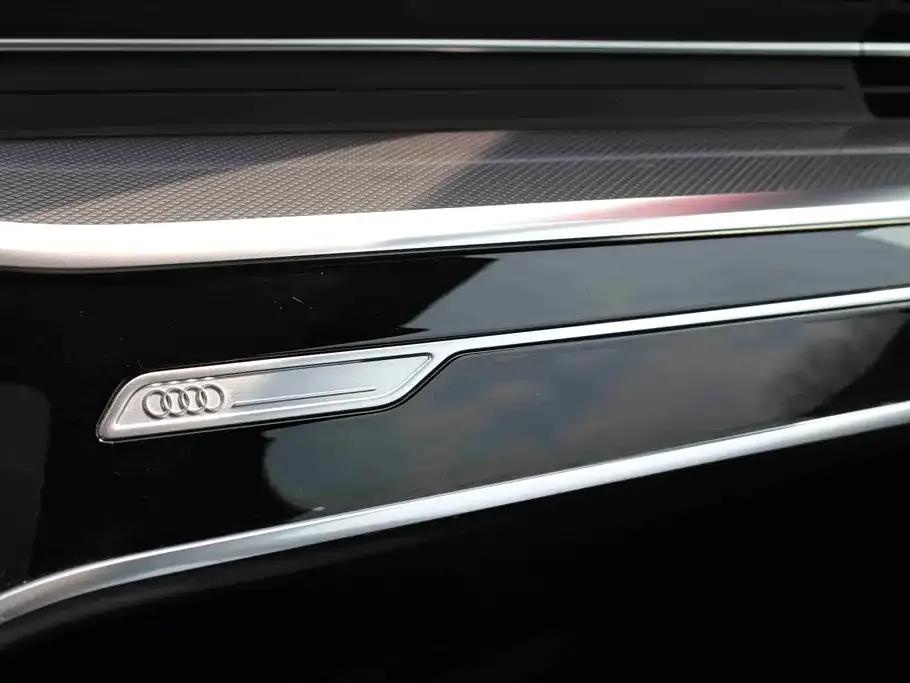 Audi A6L — фото 5