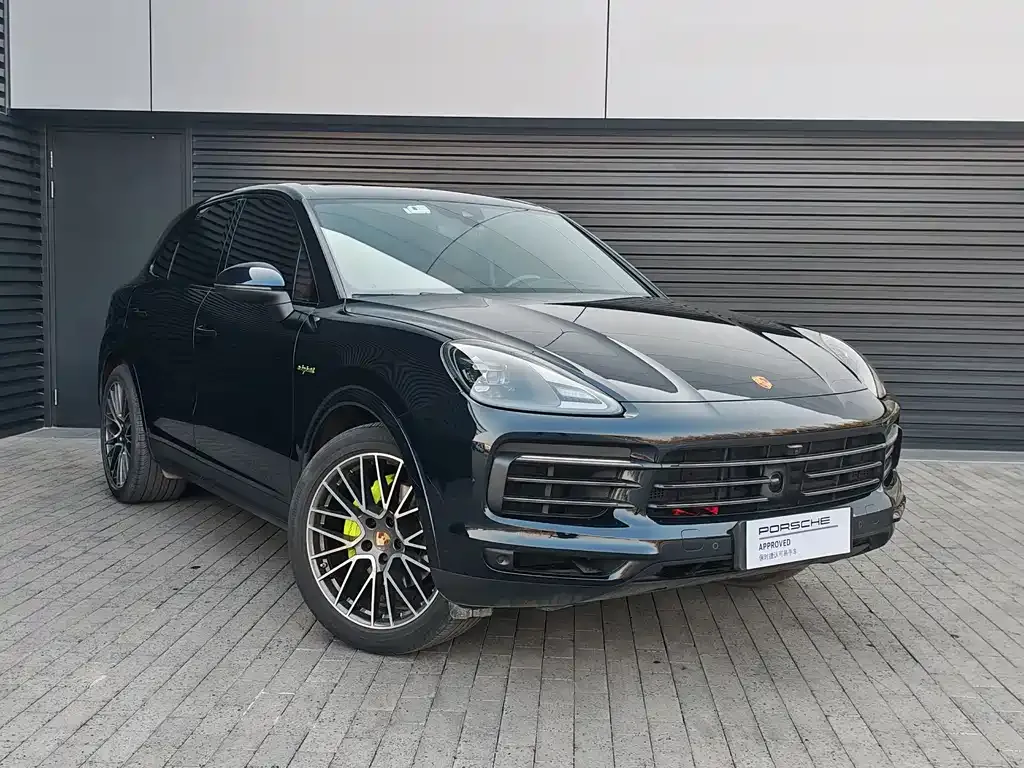 Porsche Cayenne Hybrid 2023 из CN, фото 1