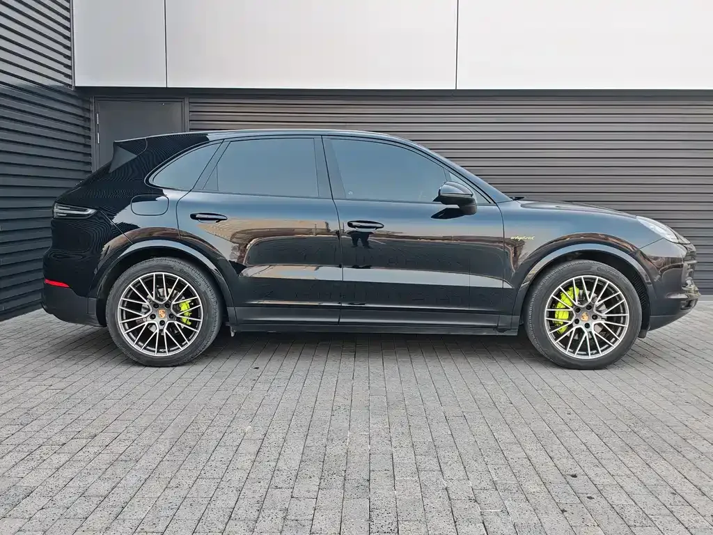 Porsche Cayenne Hybrid 2023 из CN, фото 7