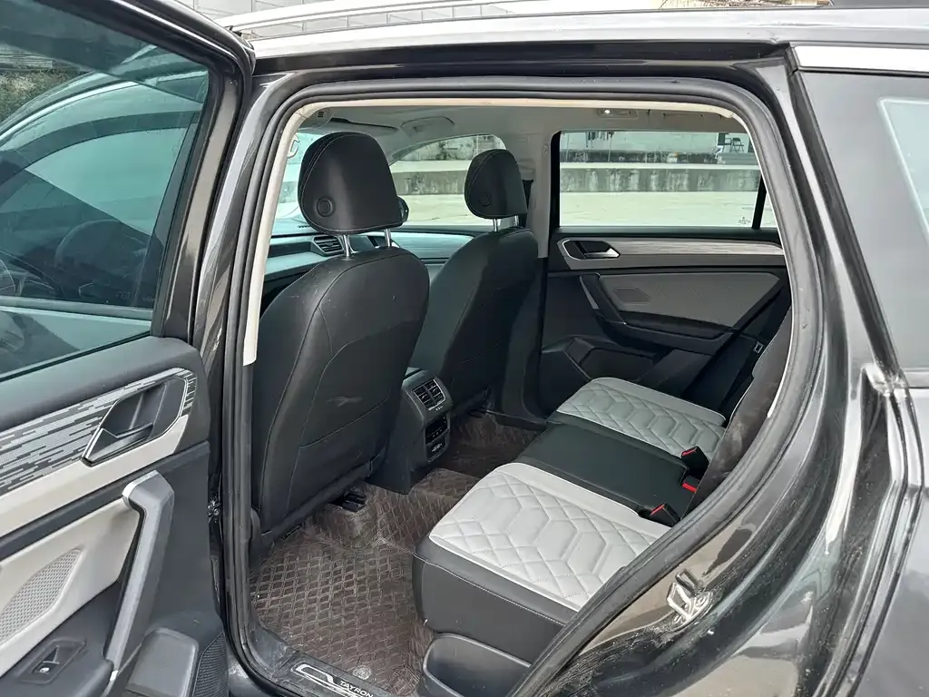 Volkswagen Tayron 2022 из CN, фото 6