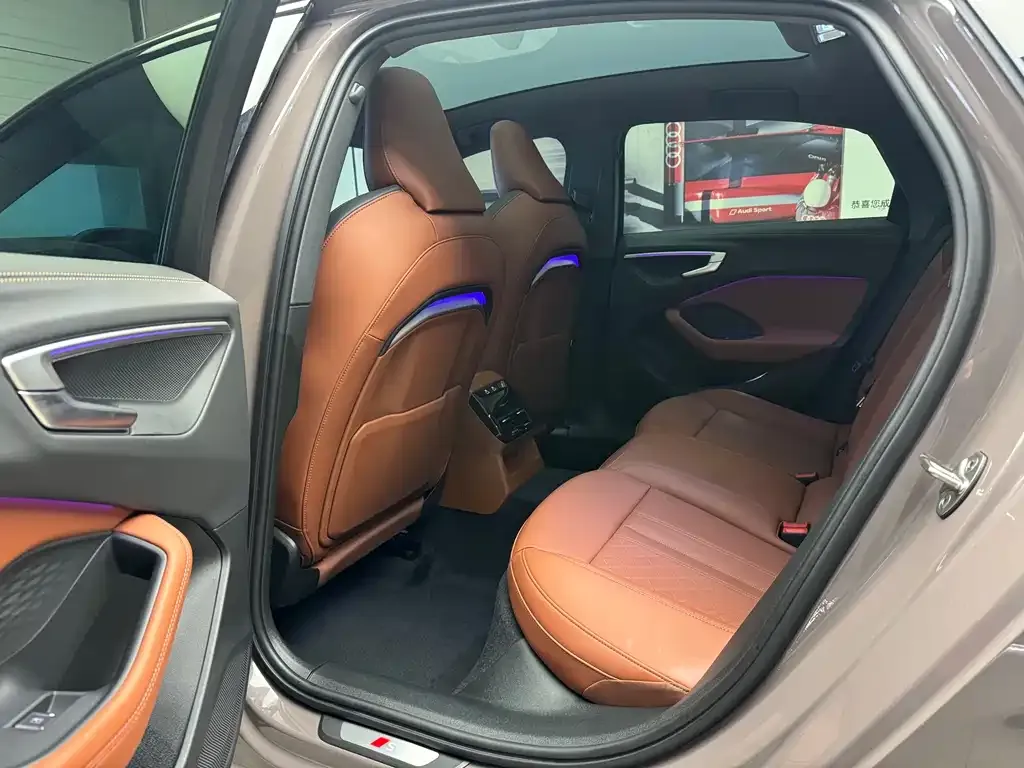 Audi A5L 2025 из CN, фото 5