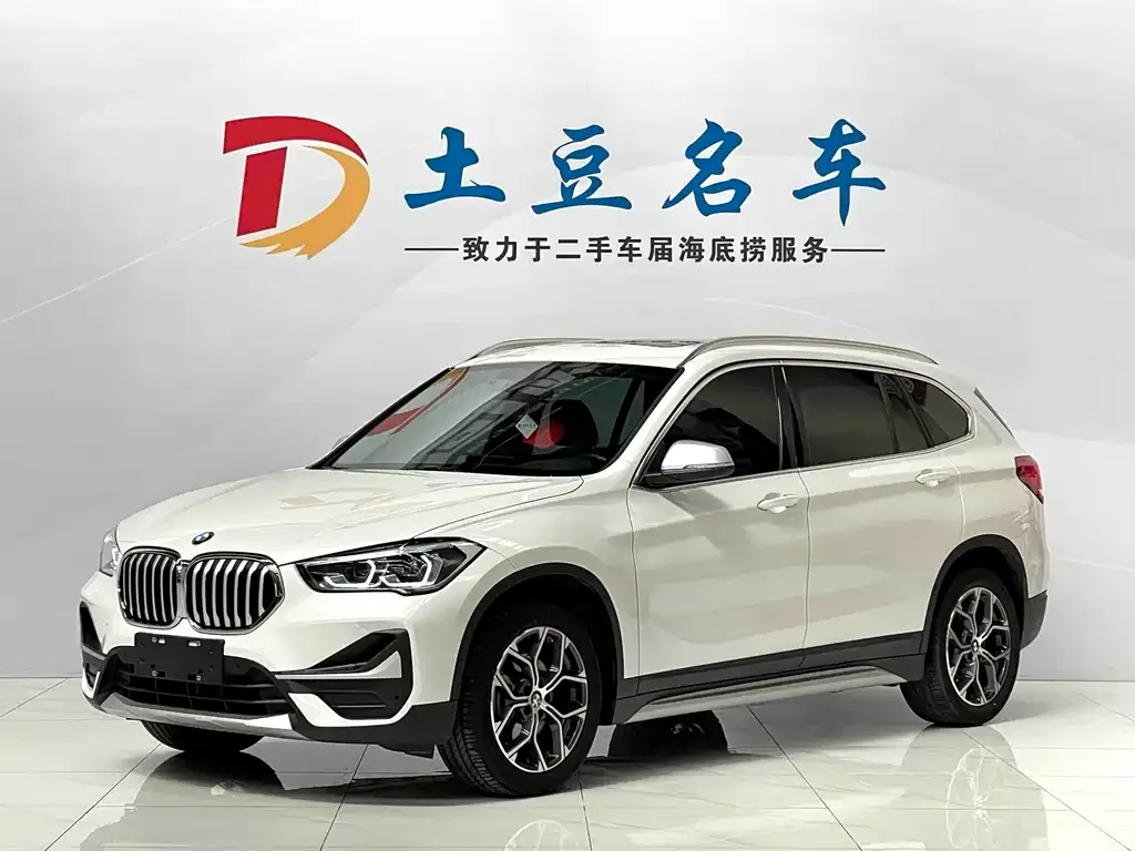BMW X1 — фото 1