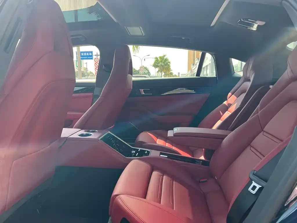 Porsche Panamera Hybrid 2024 из CN, фото 4