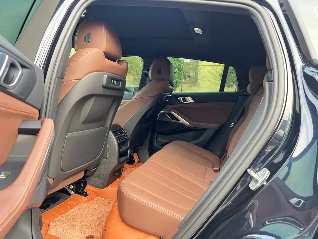 BMW X6 2022 из CN, фото 2