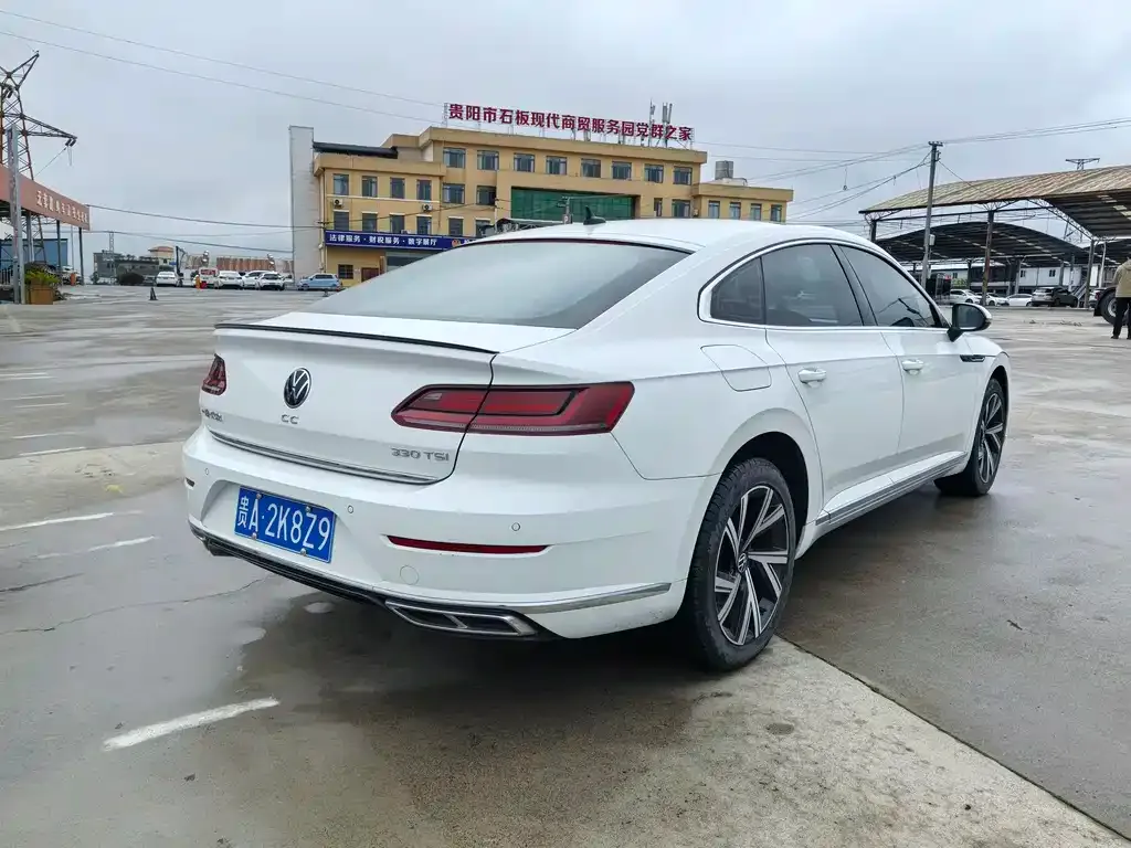 Volkswagen CC 2023 из CN, фото 8