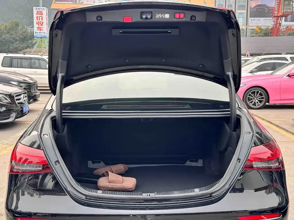 Mercedes-Benz E-Class 2022 из CN, фото 8