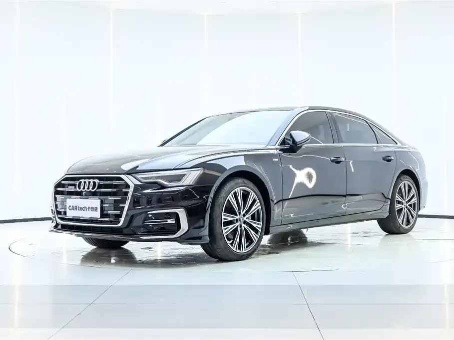 Audi A6L — фото 1