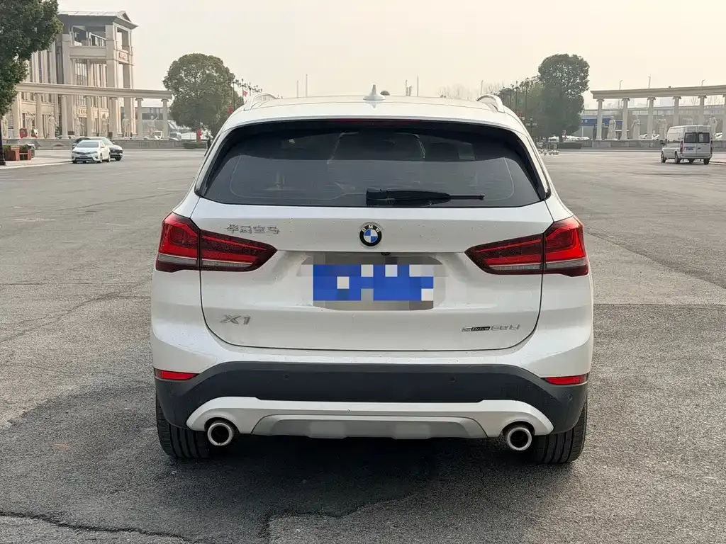 BMW X1 2021 из CN, фото 6