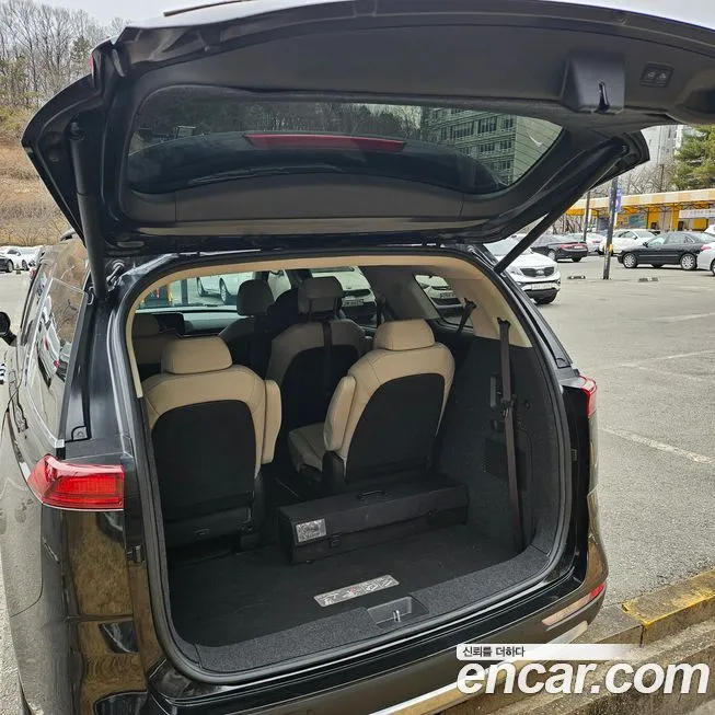 Kia Carnival — фото 2