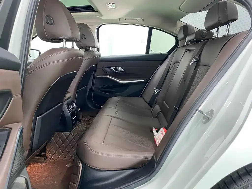 BMW 3 Series — фото 9