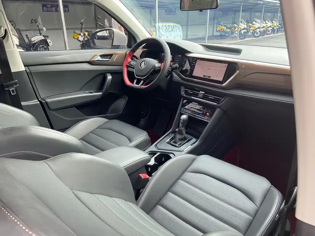 Volkswagen Tharu 2022 из CN, фото 9