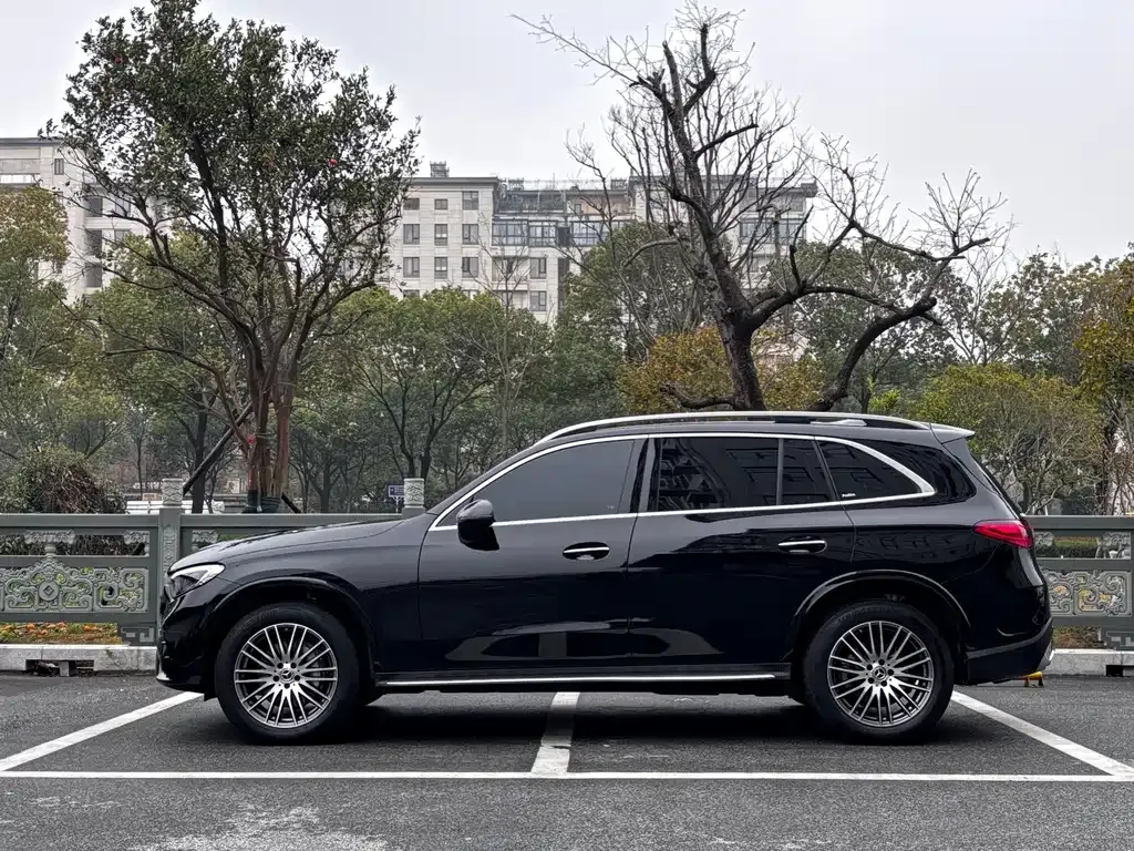 Mercedes-Benz GLC — фото 9