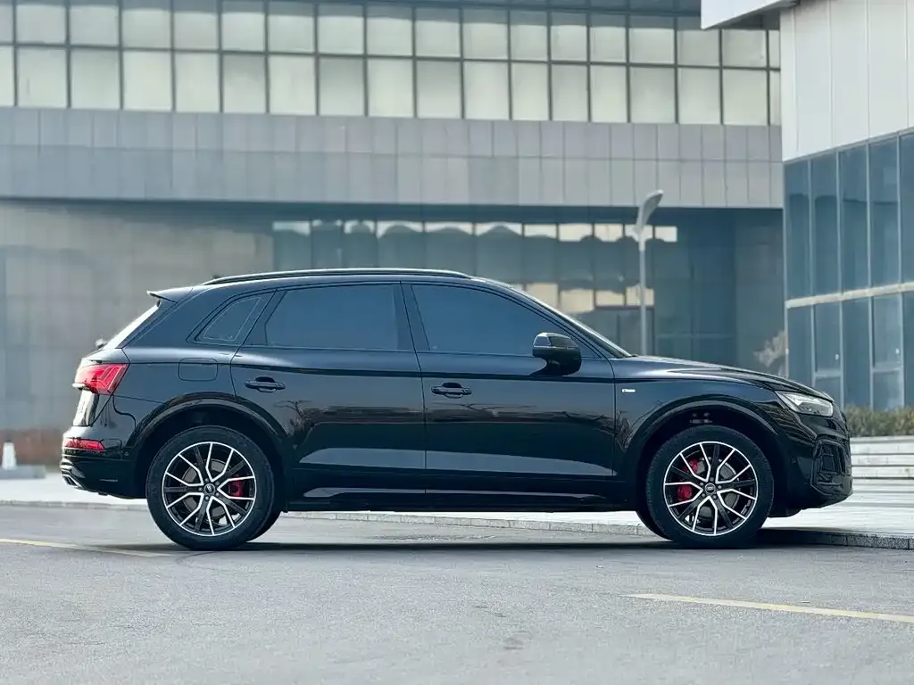 Audi Q5L 2024 из CN, фото 3