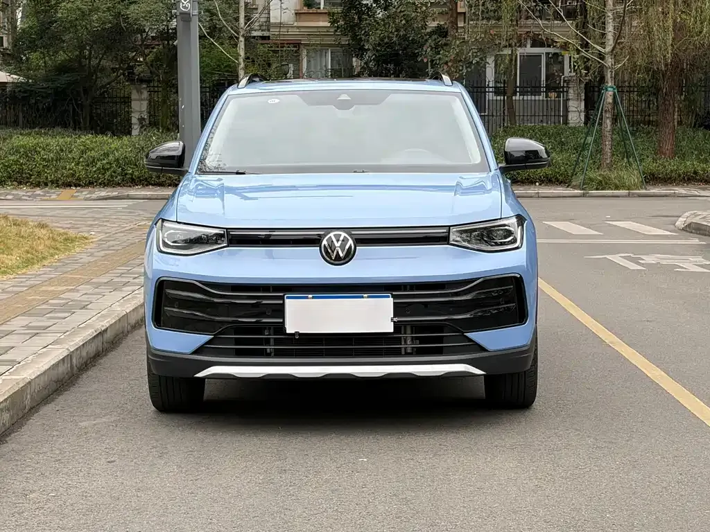 Volkswagen Tharu 2024 из CN, фото 9