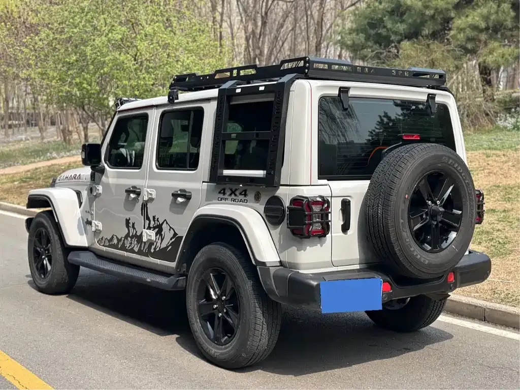 Jeep Wrangler 2022 из CN, фото 9