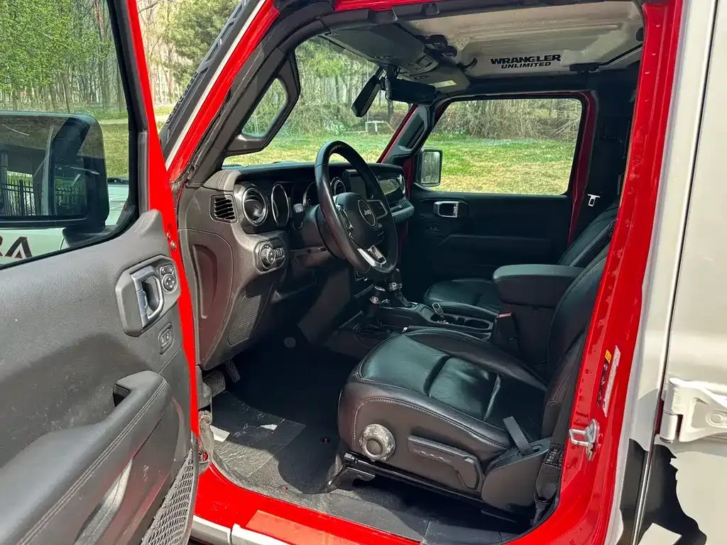 Jeep Wrangler 2022 из CN, фото 8