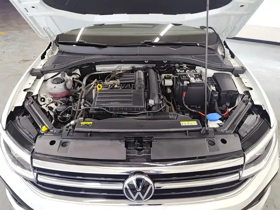 Volkswagen Bora 2023 из CN, фото 5