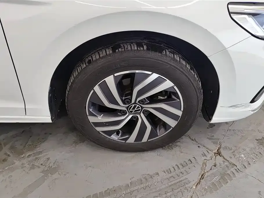 Volkswagen Bora 2023 из CN, фото 8