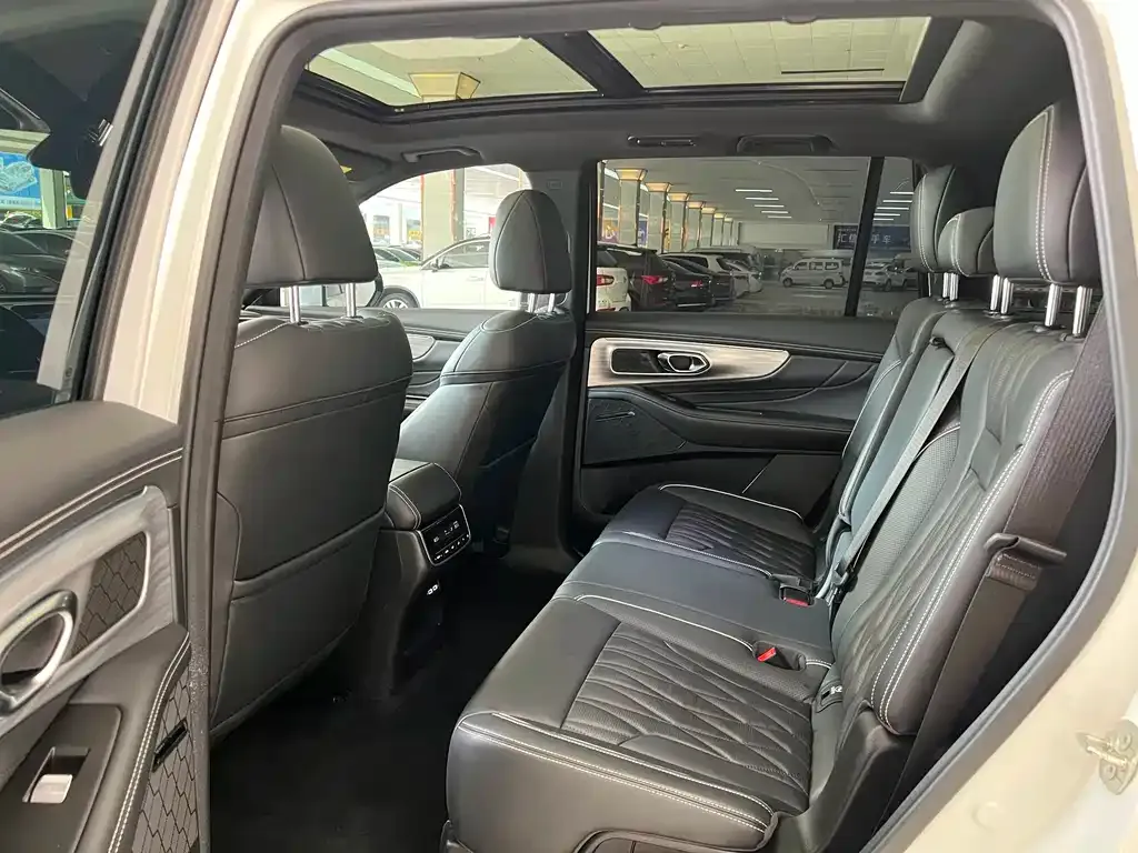 GAC Motor Trumpchi GS8 — фото 5
