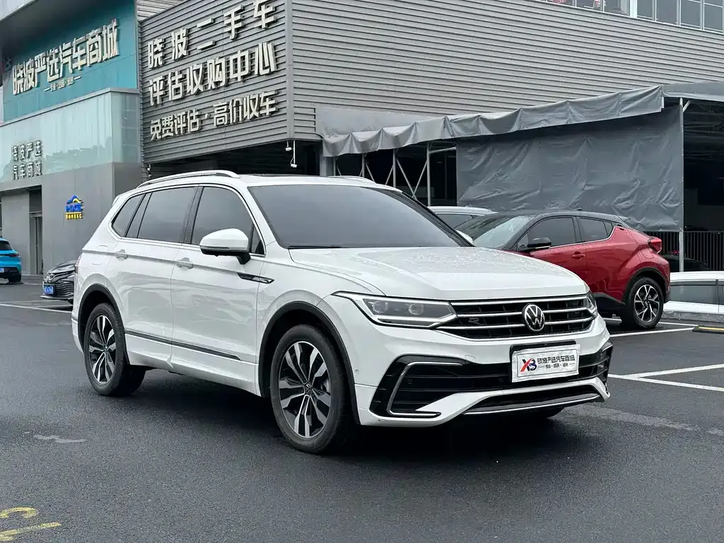 Volkswagen Tiguan L 2022 из CN, фото 9