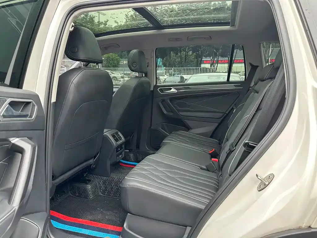 Volkswagen Tiguan L 2022 из CN, фото 6