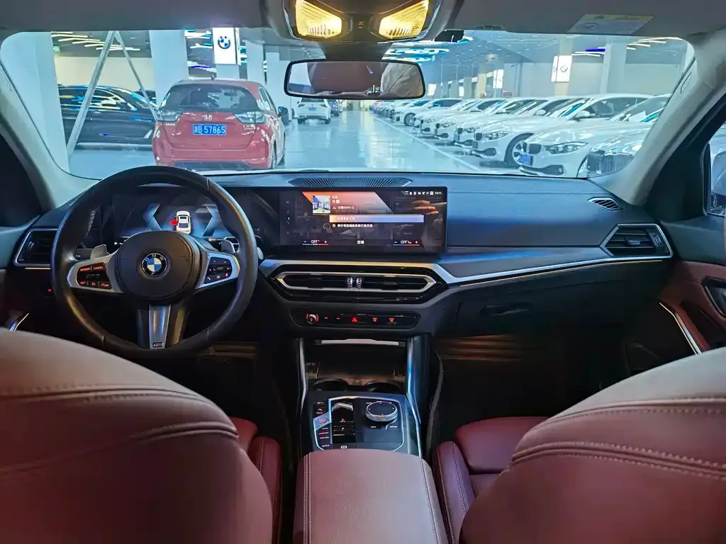 BMW 3 Series 2023 из CN, фото 10