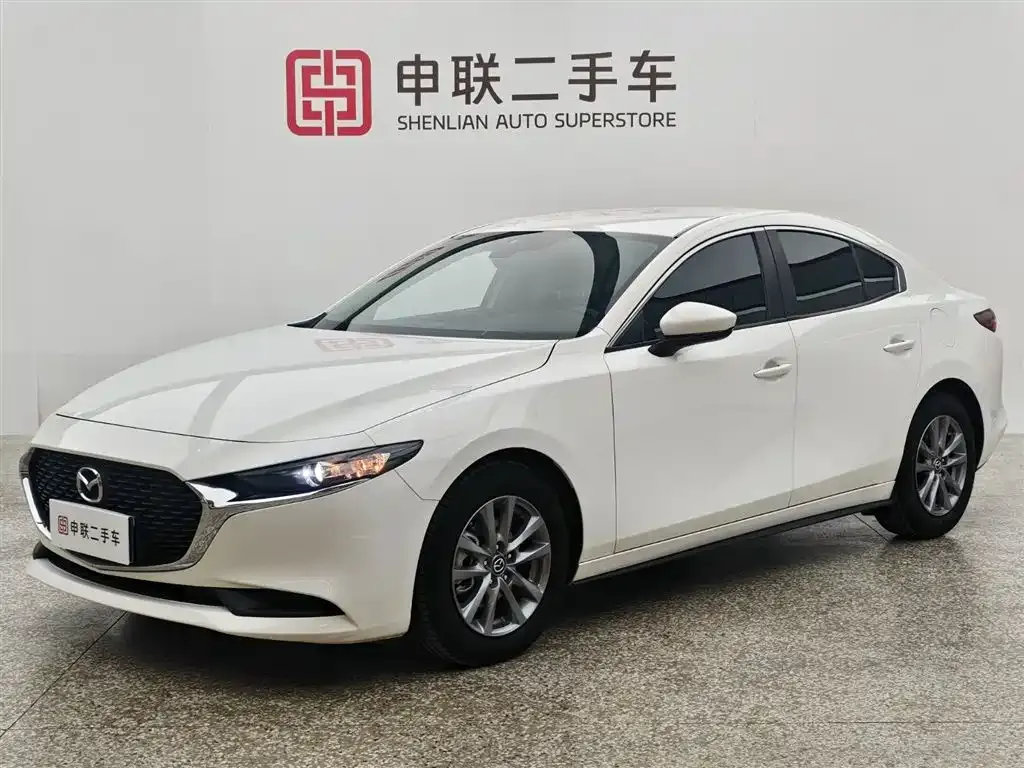 Mazda 3 Axela 2024 из CN, фото 1