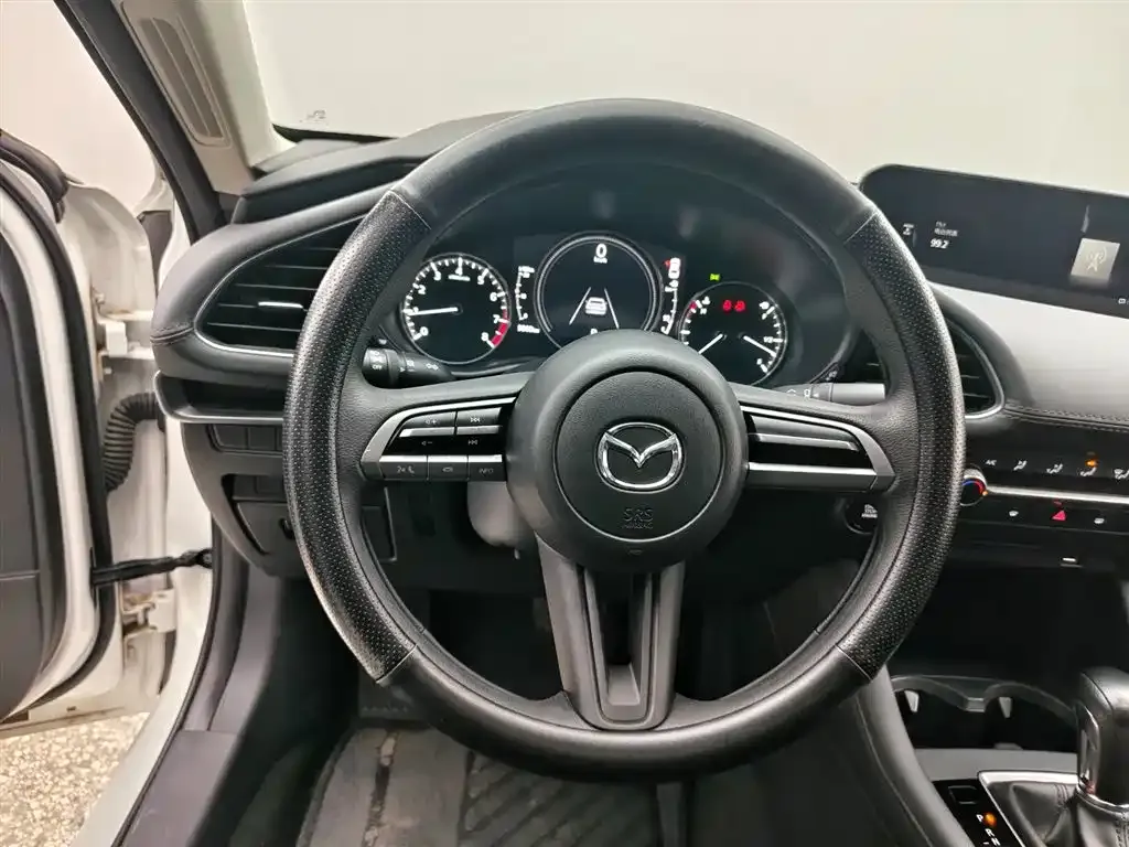 Mazda 3 Axela 2024 из CN, фото 7