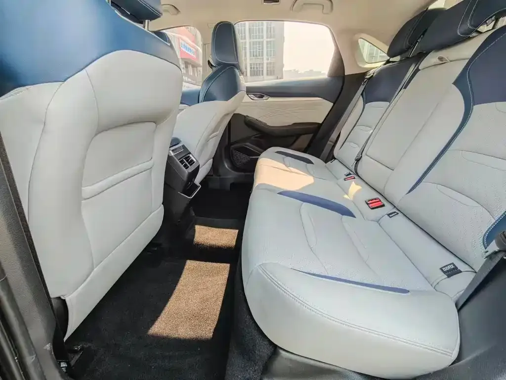 Geely Xingrui 2023 из CN, фото 2