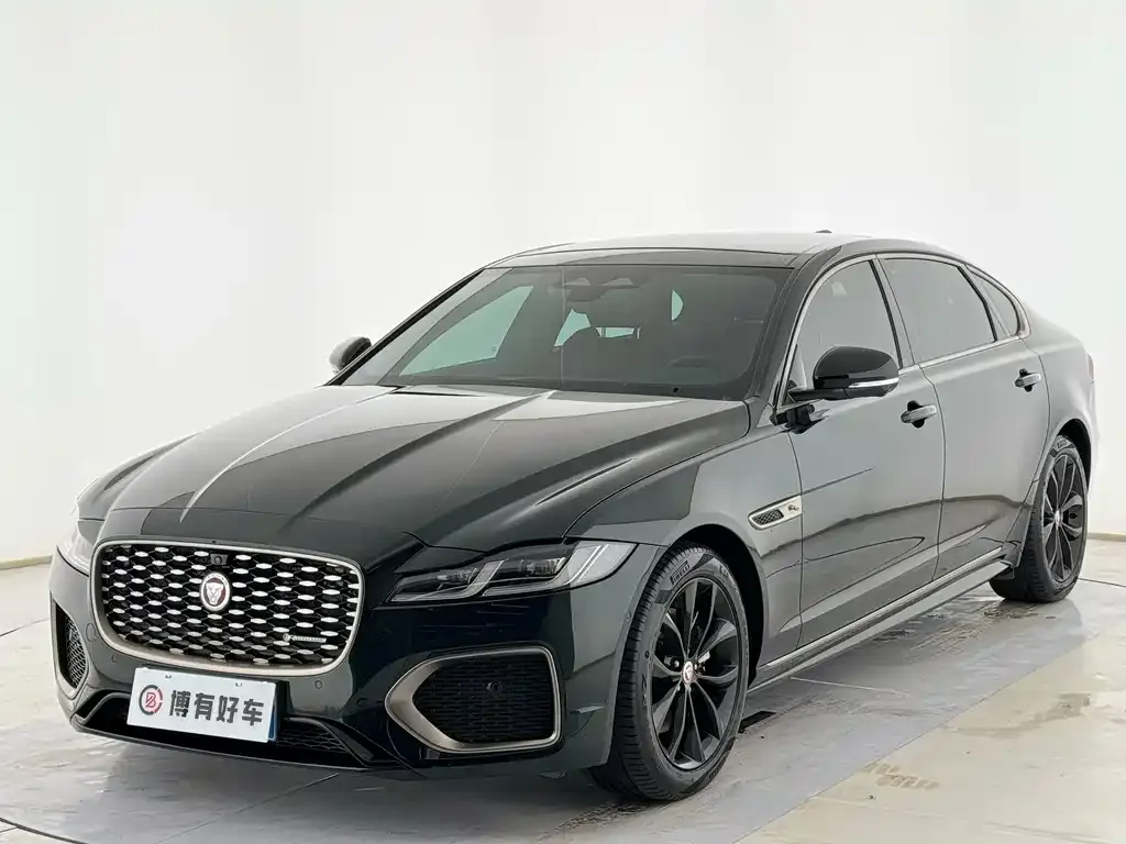 Jaguar XFL — фото 1