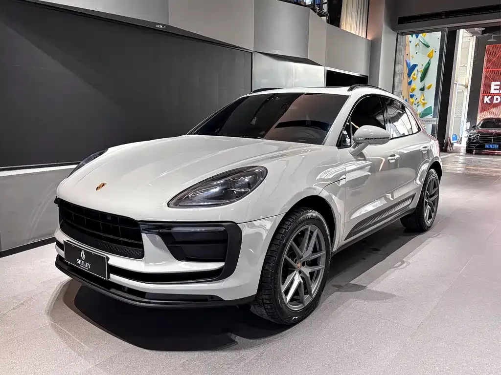 Porsche Macan — фото 1