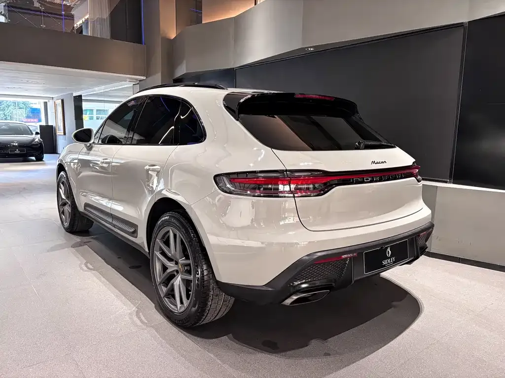 Porsche Macan — фото 10