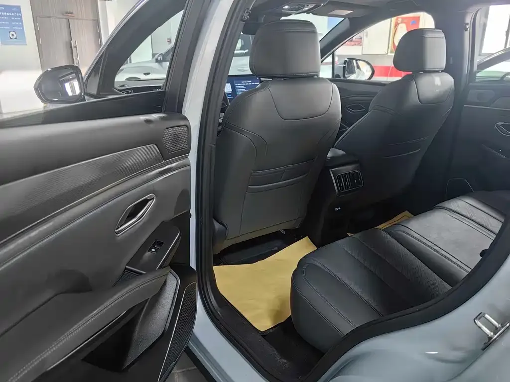 BYD L DM-i 2025 из CN, фото 9