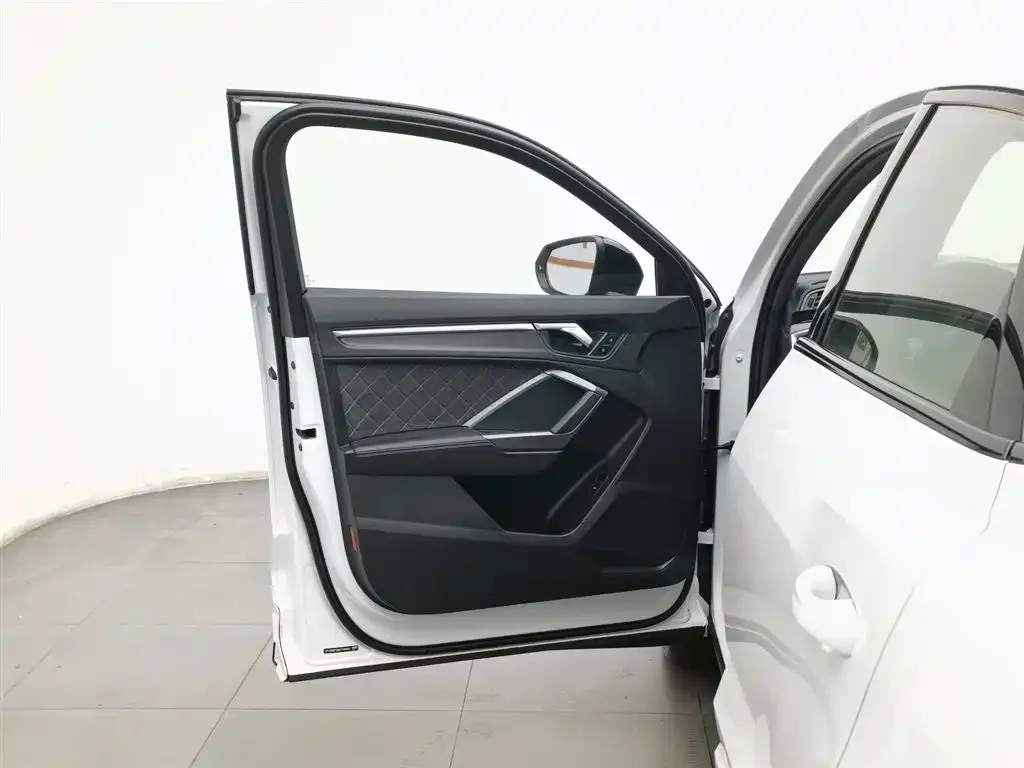 Audi Q3 Sportback 2025 из CN, фото 10