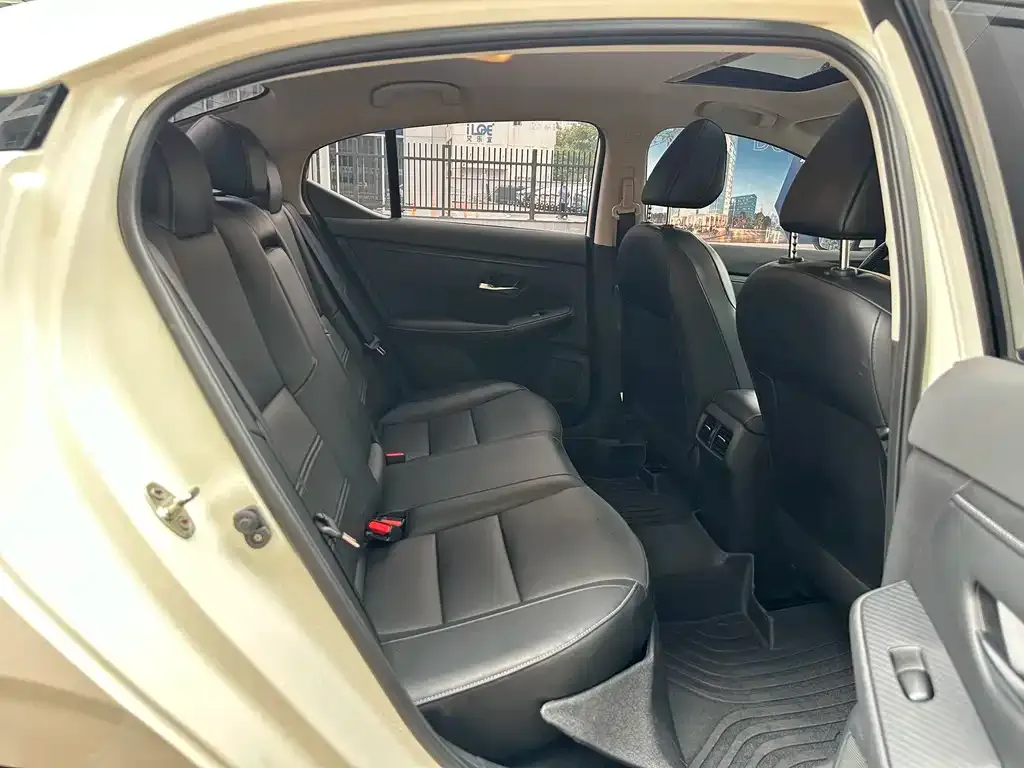 Nissan Sylphy 2023 из CN, фото 3