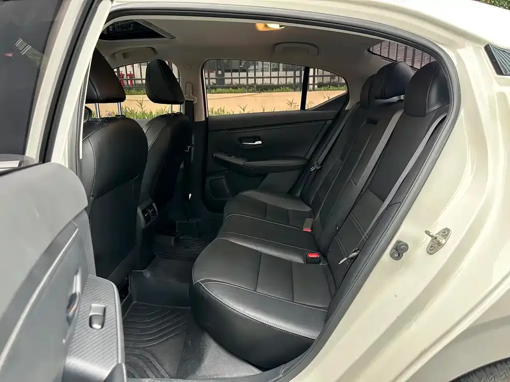 Nissan Sylphy 2023 из CN, фото 4