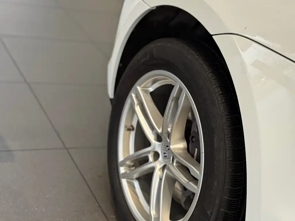 Porsche Macan 2024 из CN, фото 4