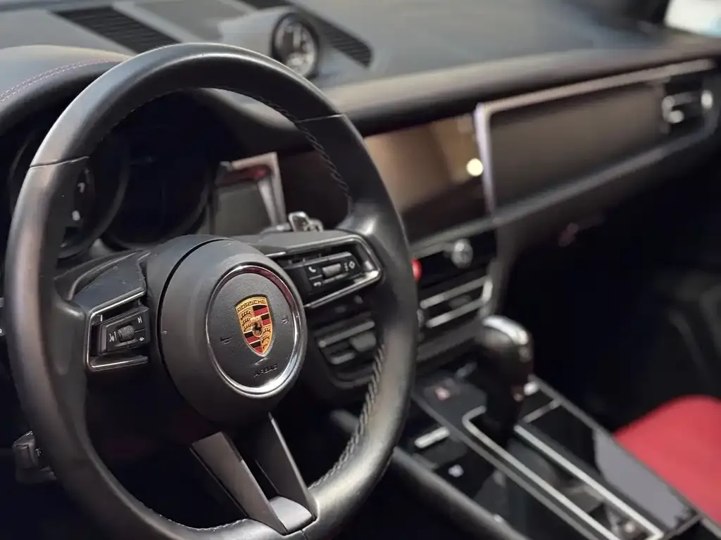 Porsche Macan 2024 из CN, фото 3