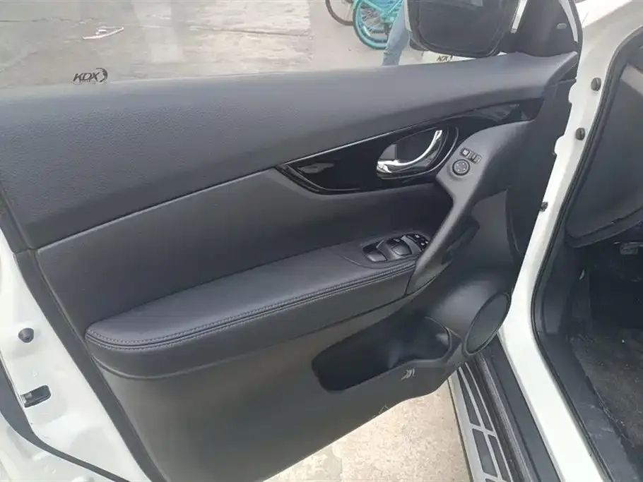 Nissan X-Trail 2023 из CN, фото 6