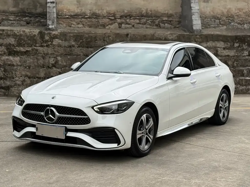 Mercedes-Benz C-Class — фото 1