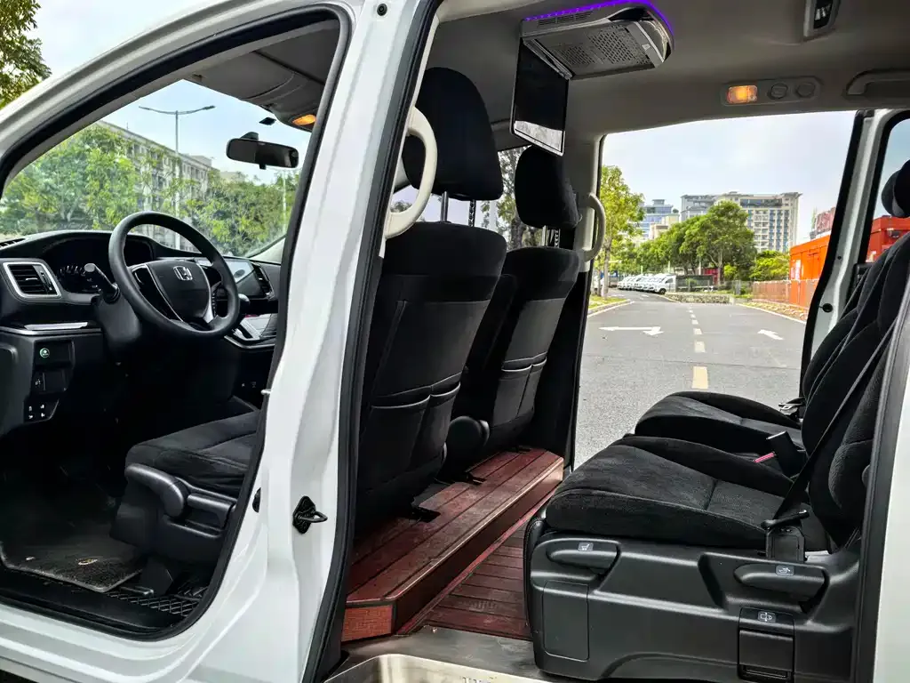 Honda Odyssey 2021 из CN, фото 3