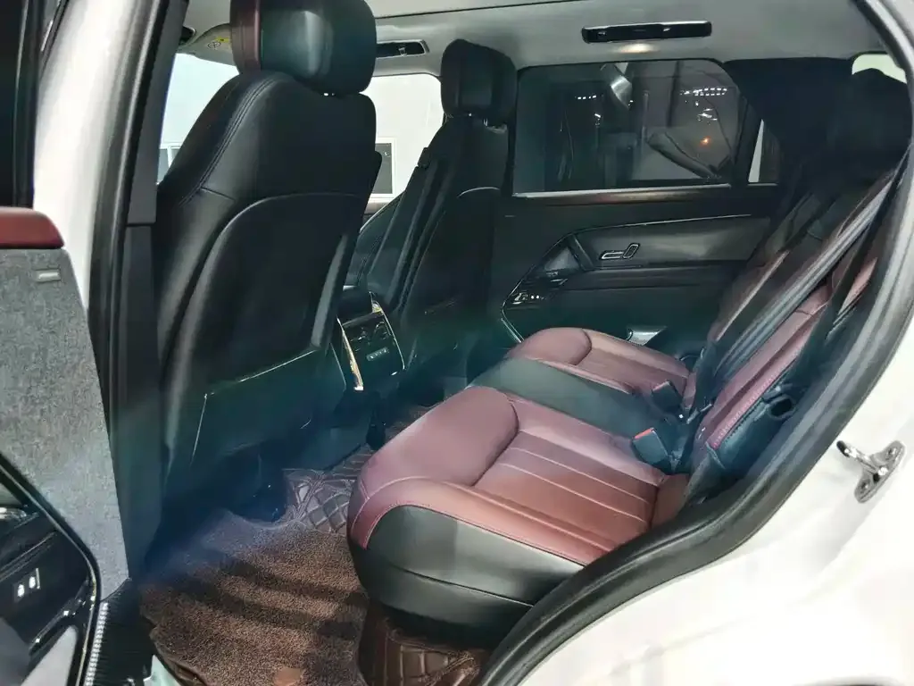 Land Rover Sport 2024 из CN, фото 2