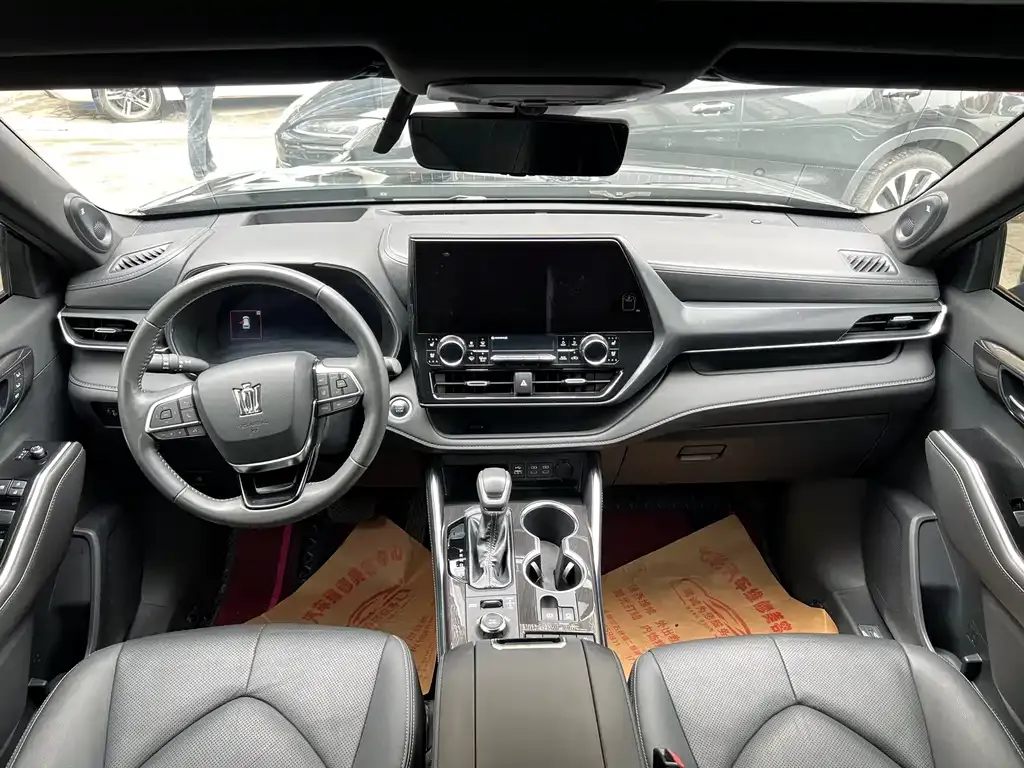 Toyota Crown Kluger 2022 из CN, фото 2