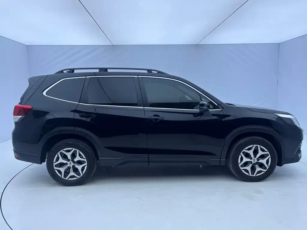 Subaru Forester — фото 6