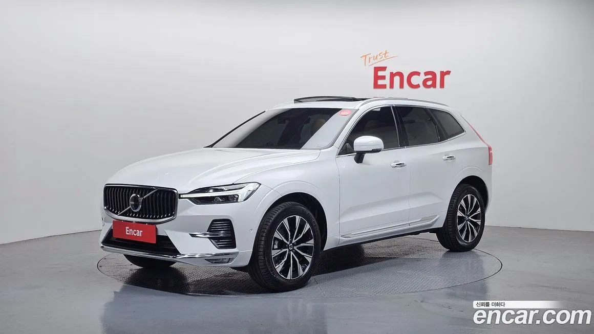 Volvo XC60 — фото 1